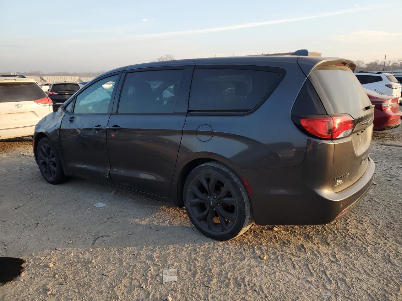 CHRYSLER PACIFICA TOURING PLUS