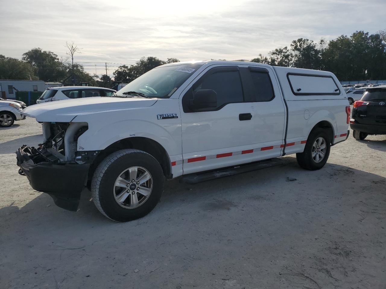 FORD F-150 SUPER CAB