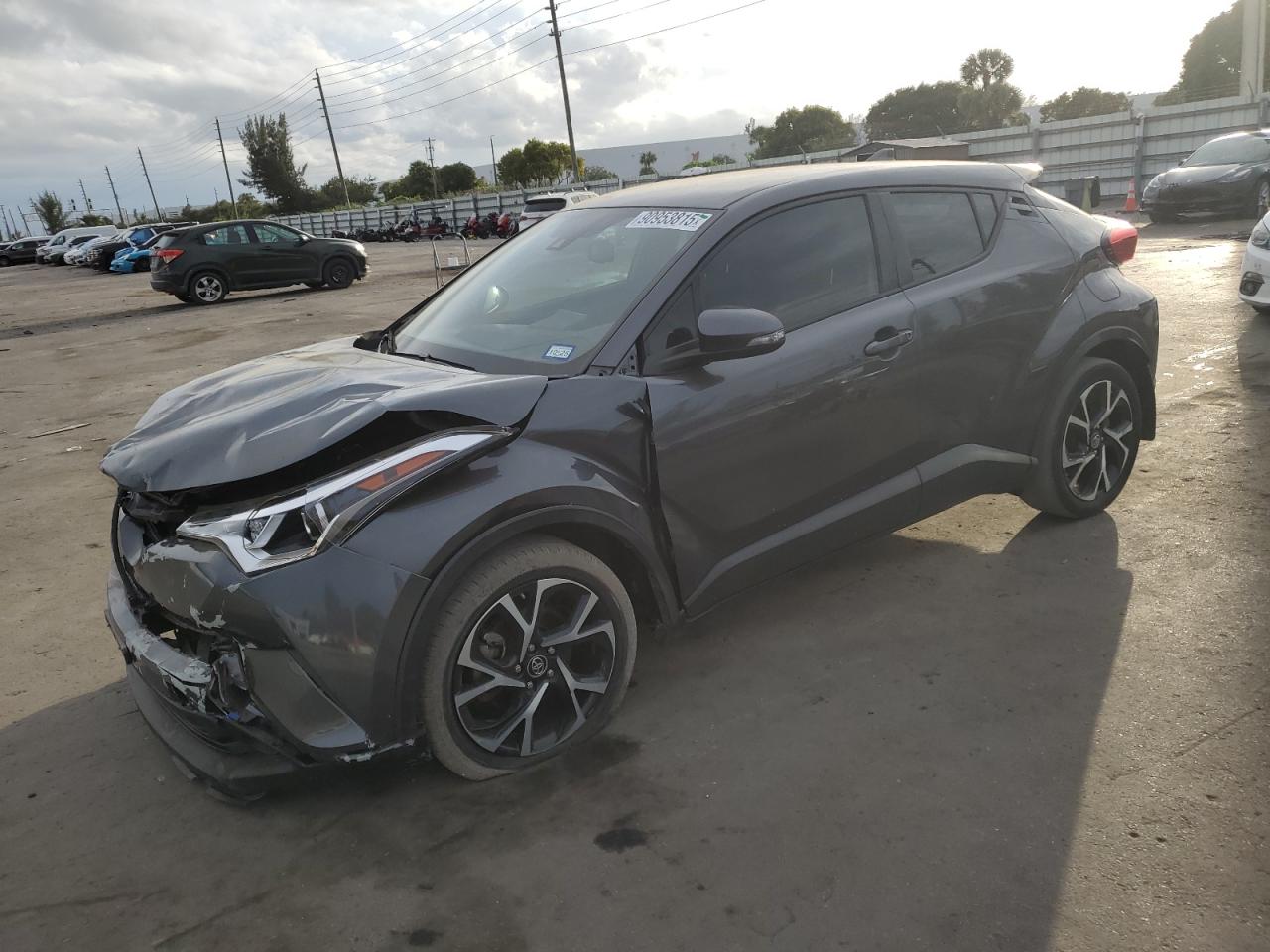 TOYOTA C-HR XLE