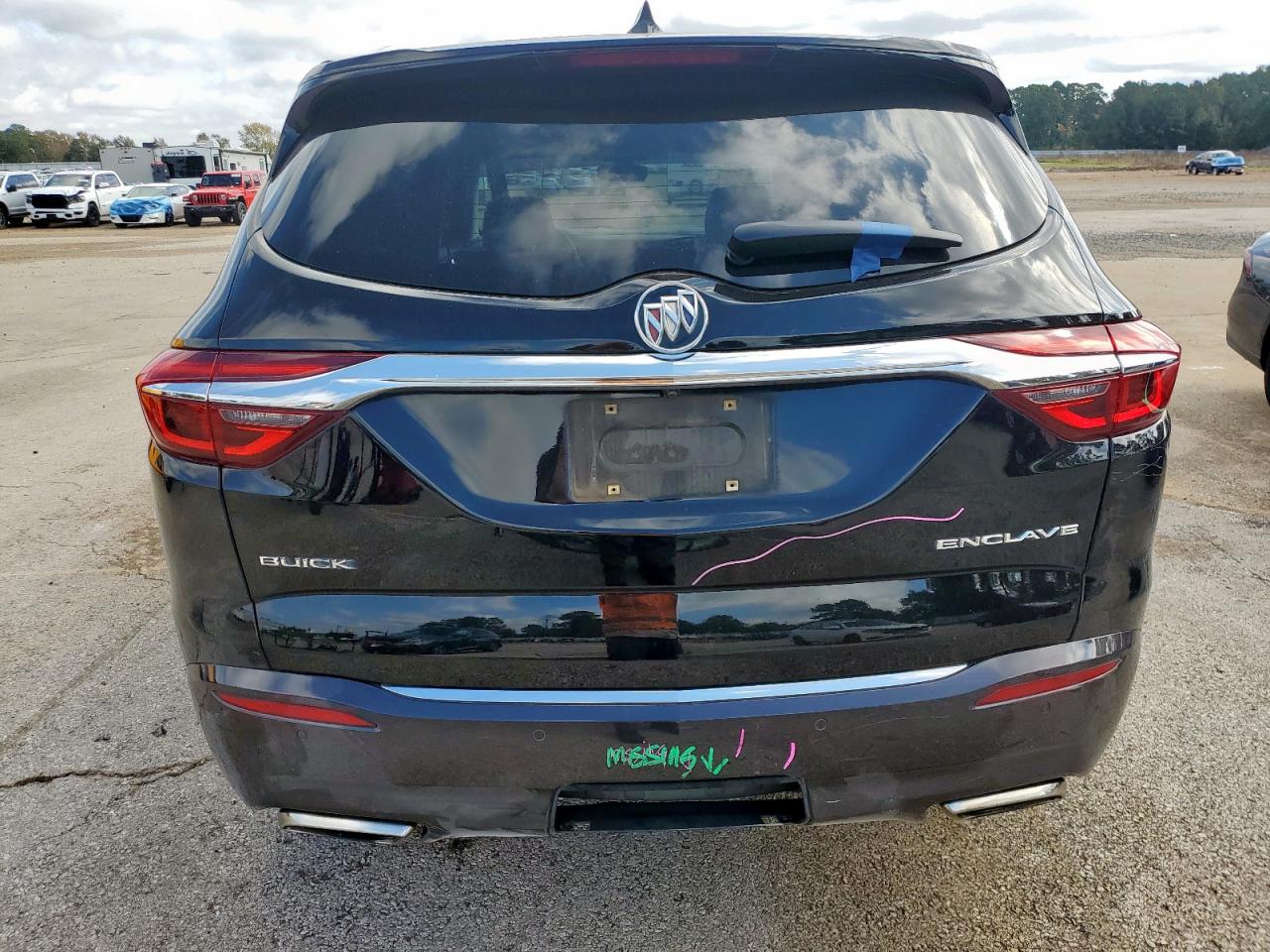 BUICK ENCLAVE ESSENCE