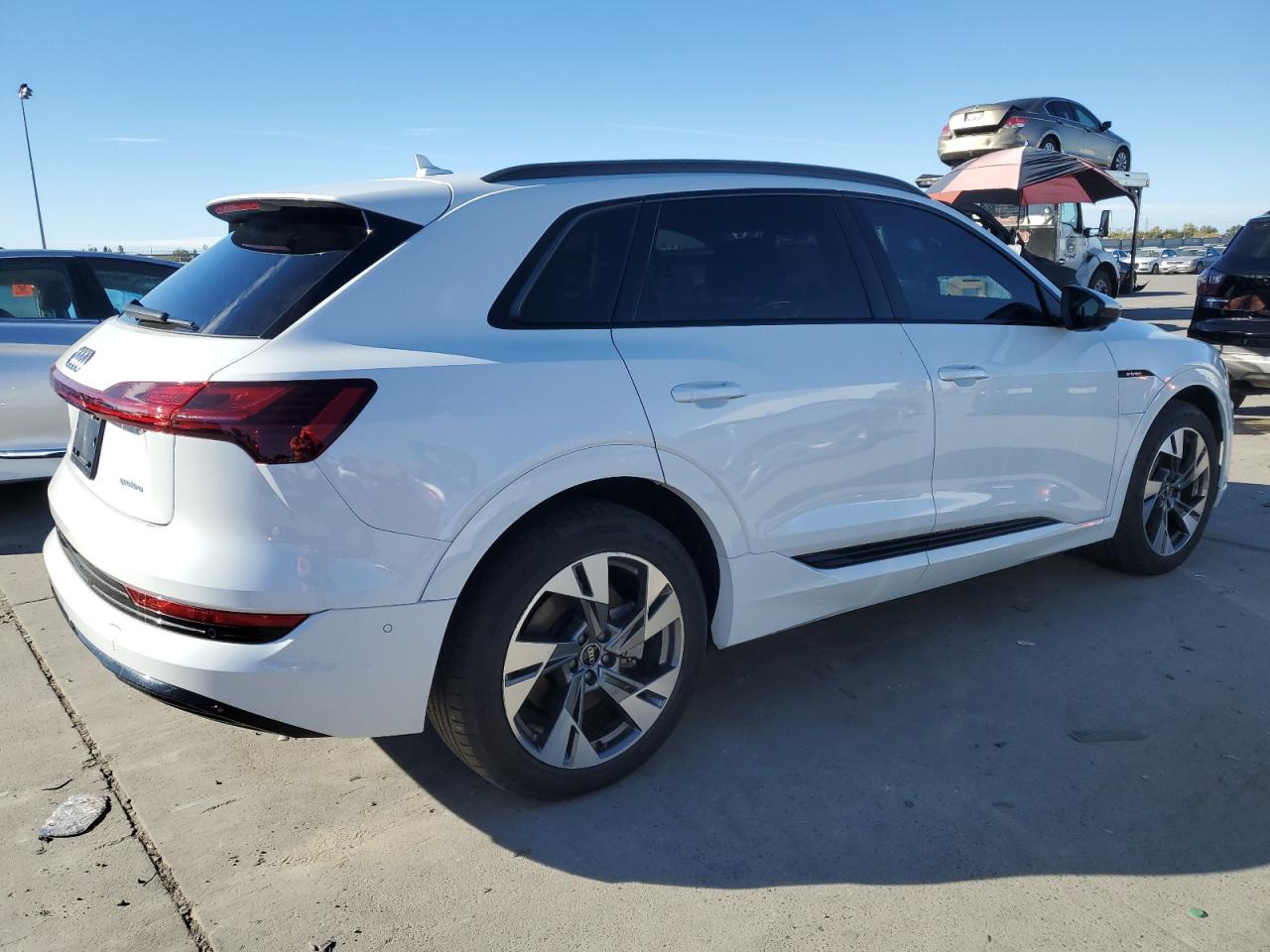 AUDI E-TRON PREMIUM