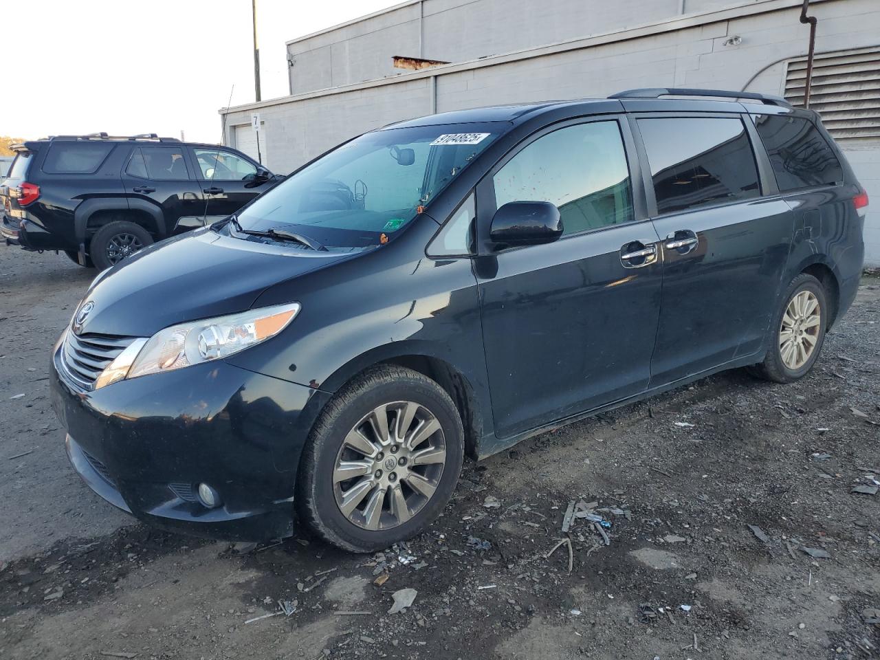 TOYOTA SIENNA XLE