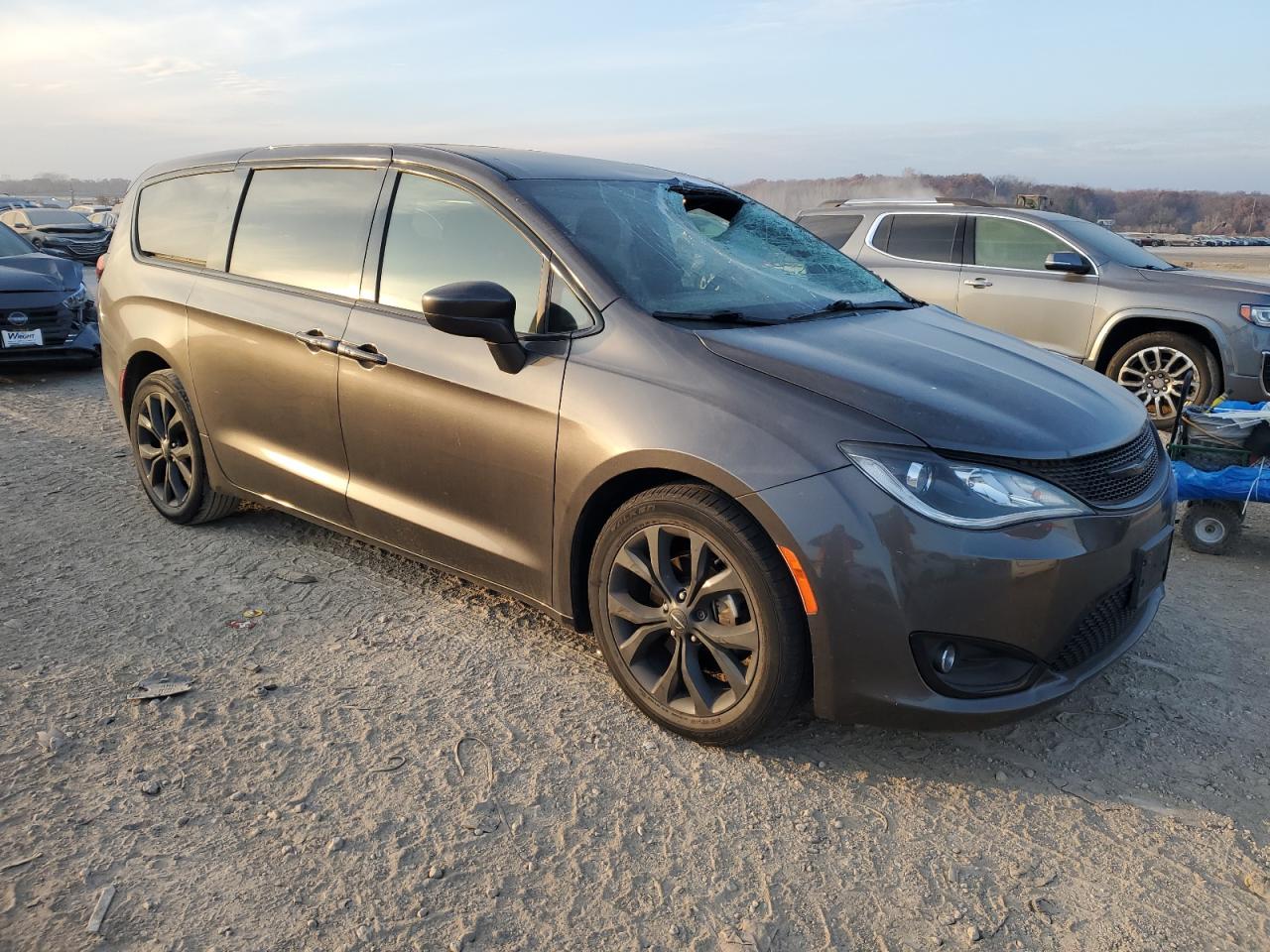 CHRYSLER PACIFICA TOURING PLUS