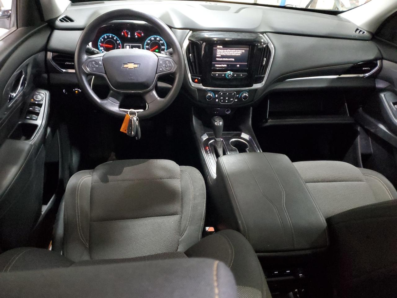 CHEVROLET TRAVERSE LS