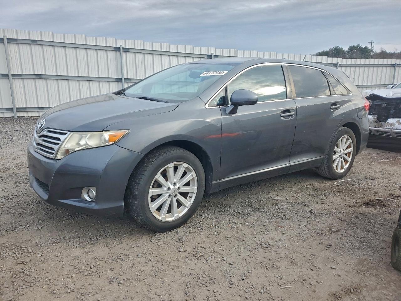TOYOTA VENZA LE