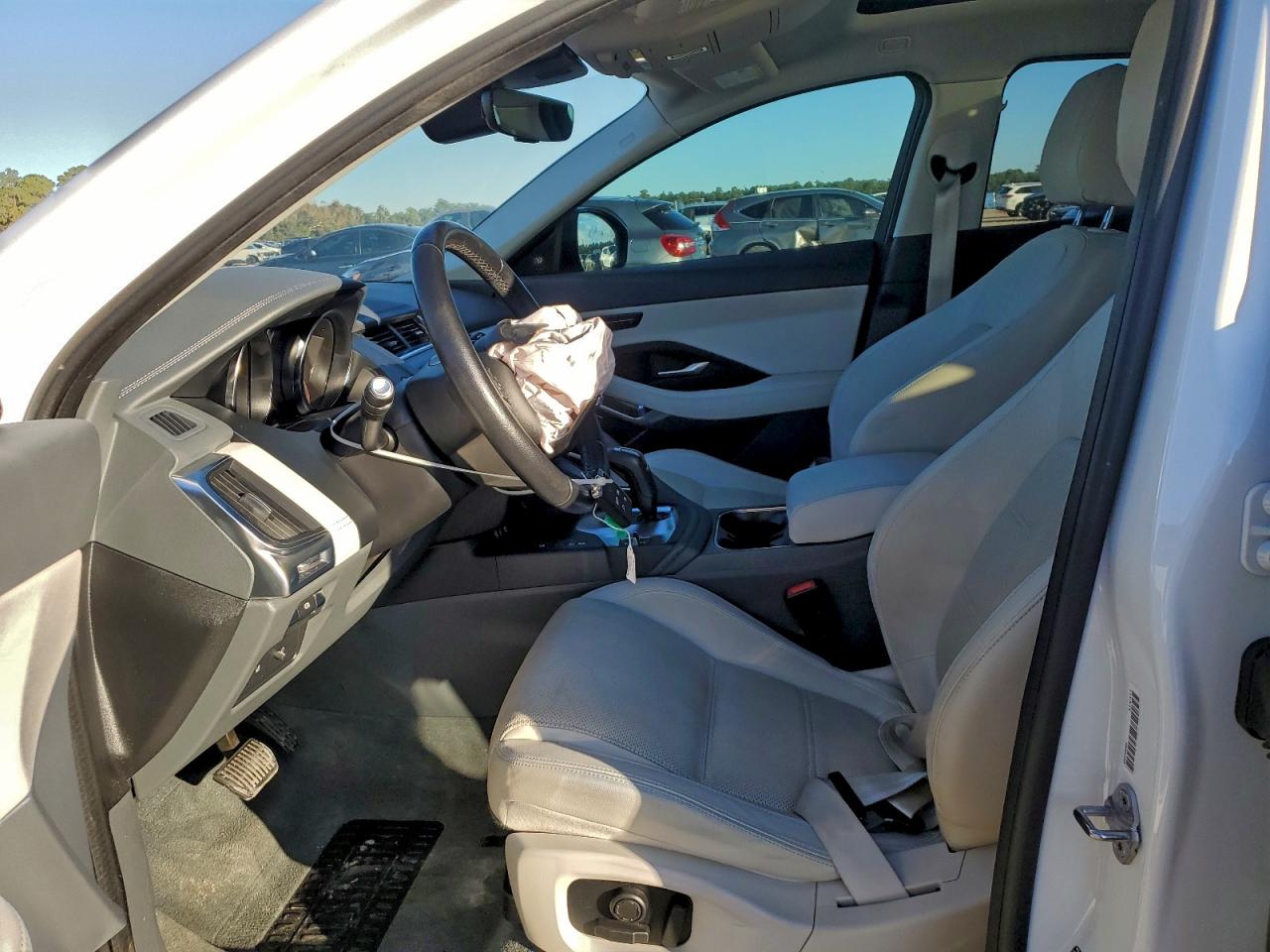 JAGUAR E-TYPE E-PACE