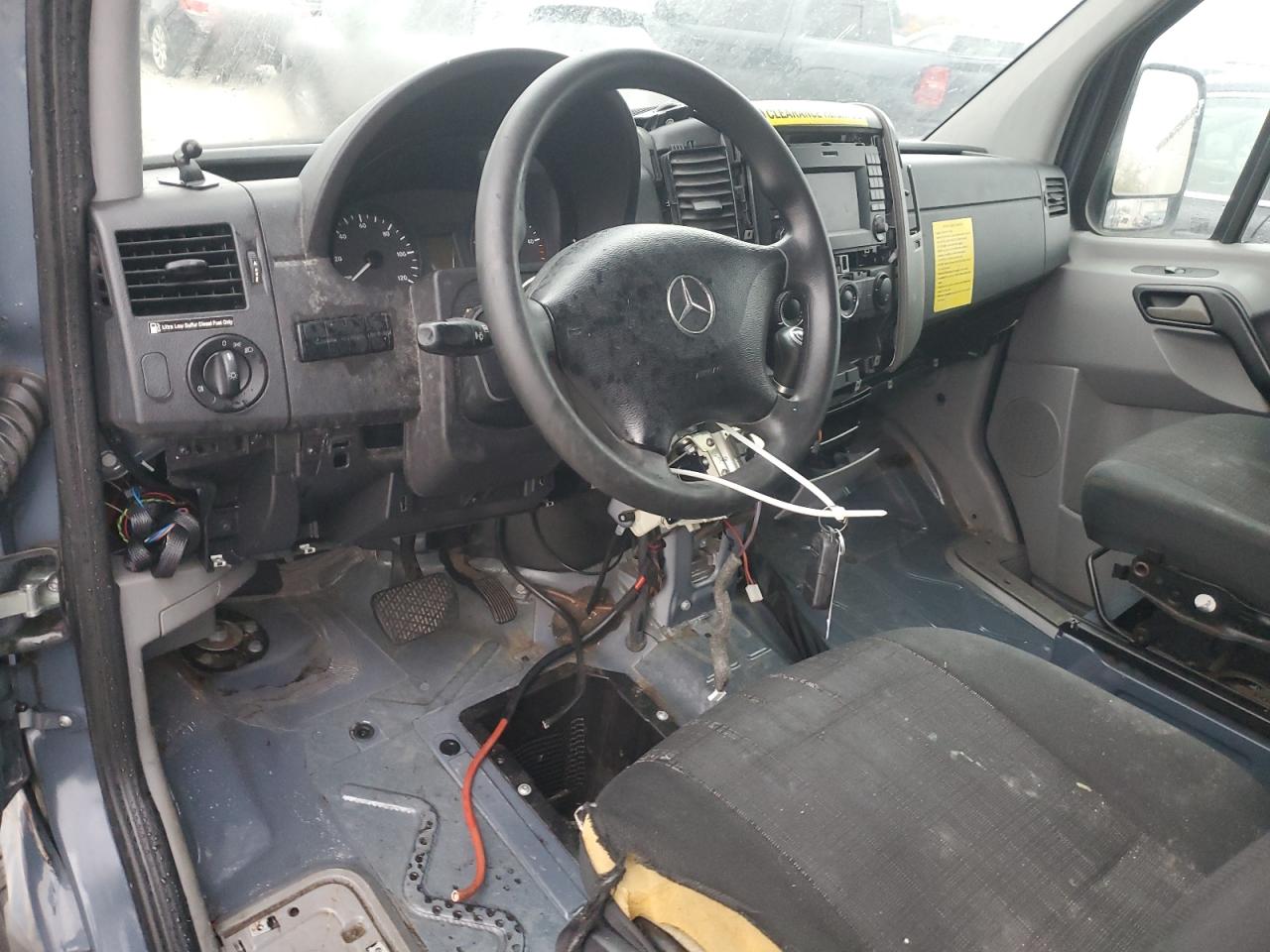 MERCEDES-BENZ SPRINTER 2500