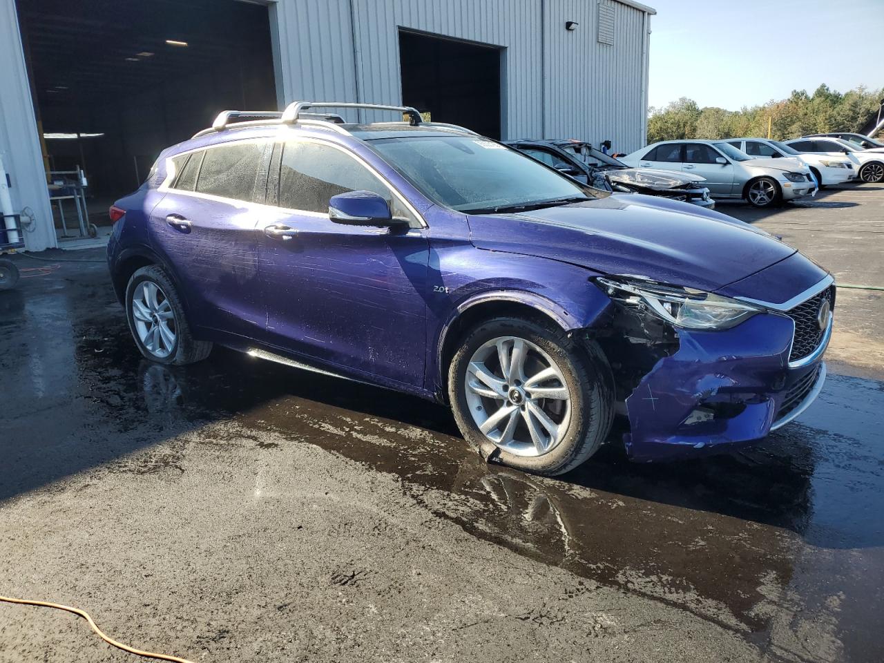 INFINITI QX30 PURE