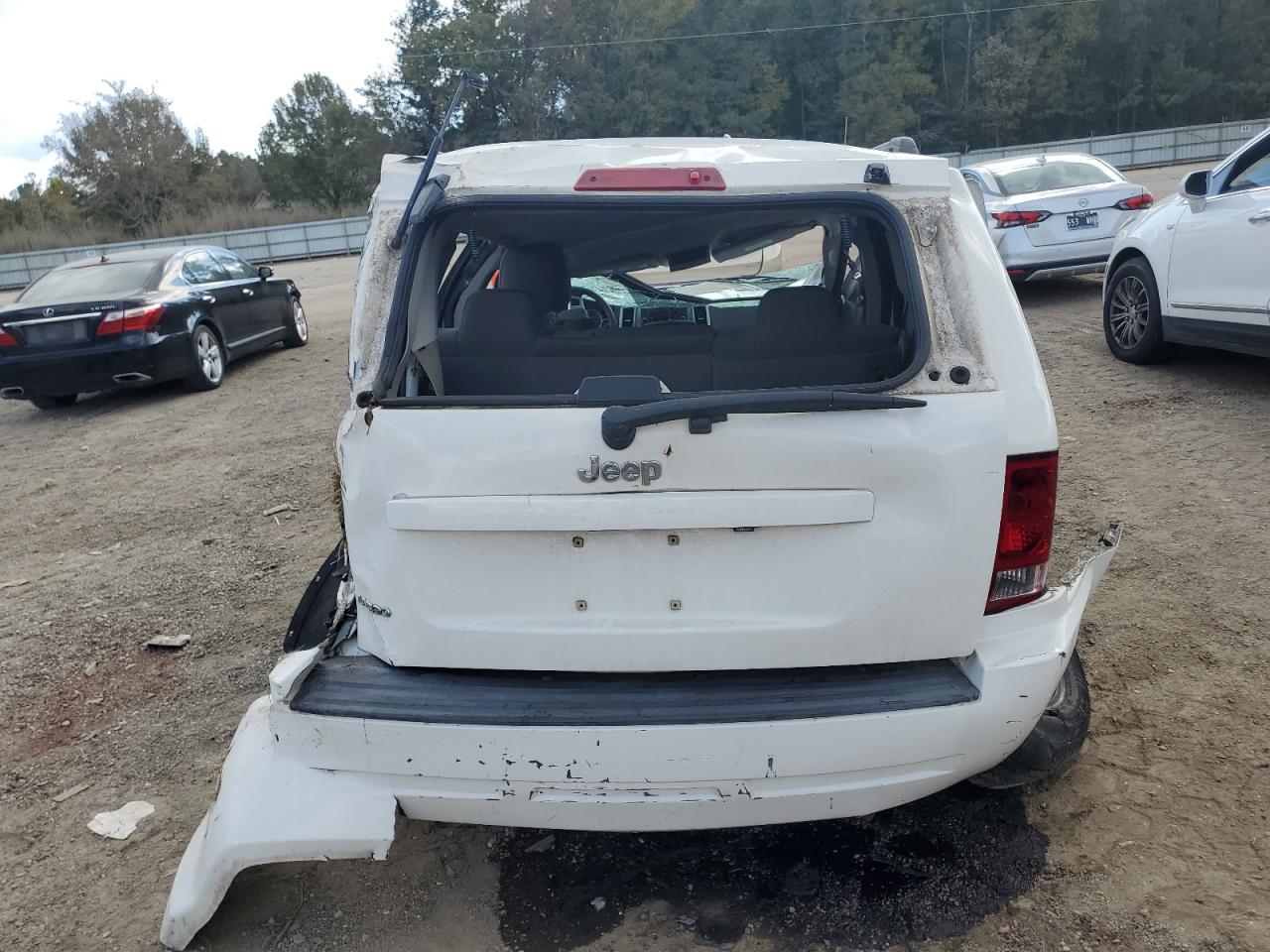 JEEP GRAND CHEROKEE LAREDO