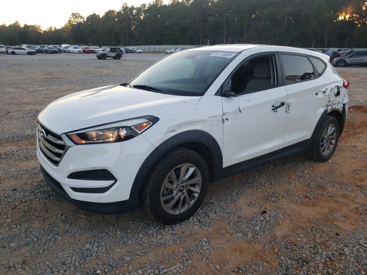 Lot #3291356159 2017 HYUNDAI TUCSON SE