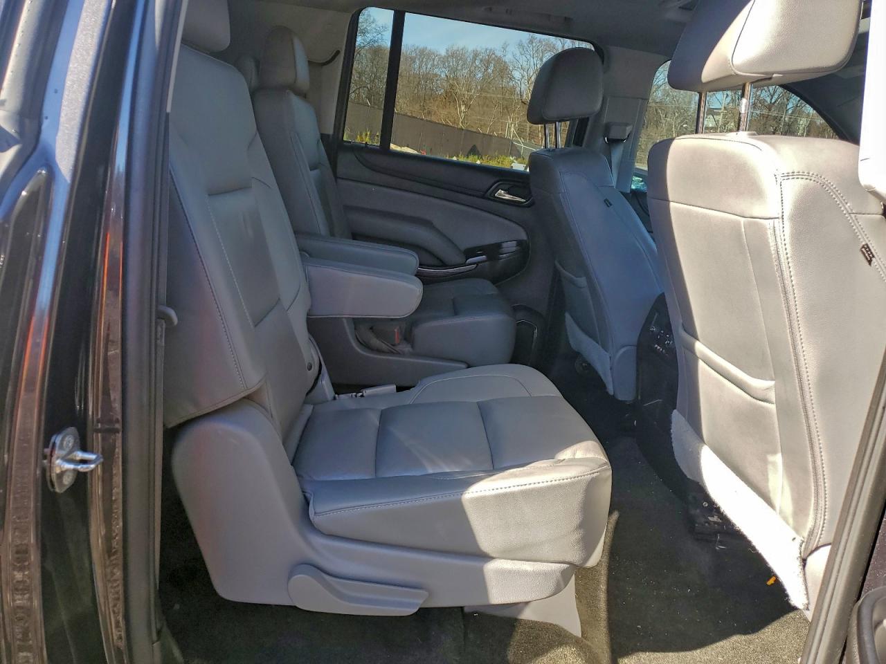 CHEVROLET SUBURBAN K1500 LT