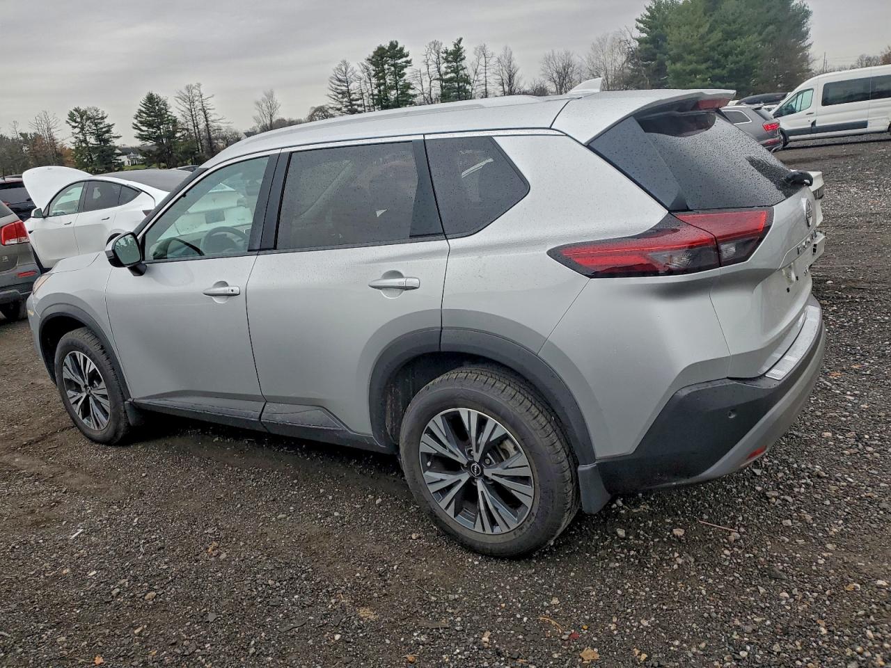 NISSAN ROGUE SV