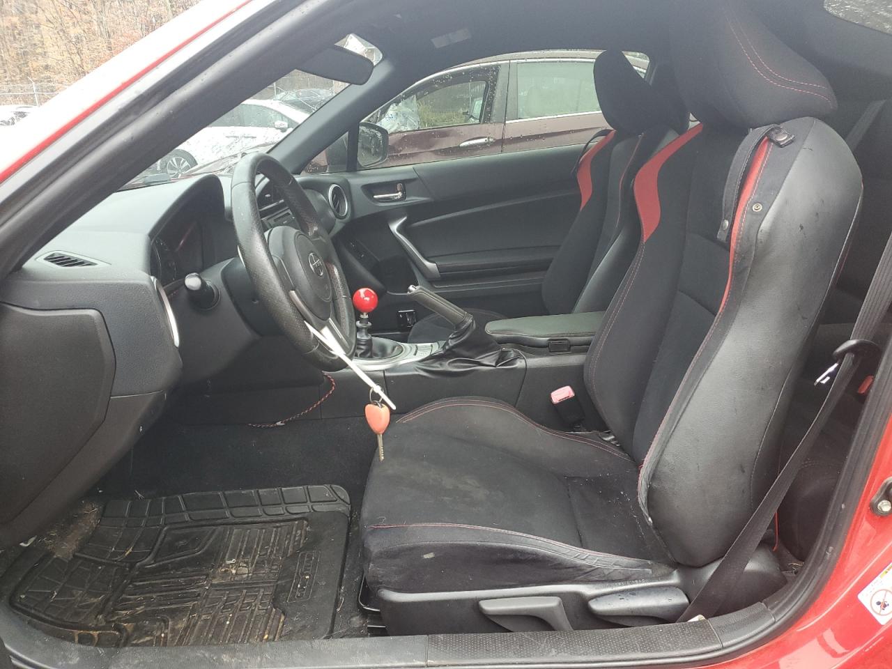 Lot #3318992313 2013 TOYOTA SCION FR-S