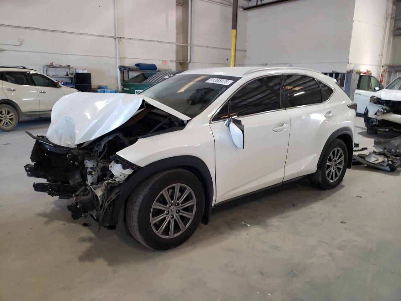 LEXUS NX 200T BASE