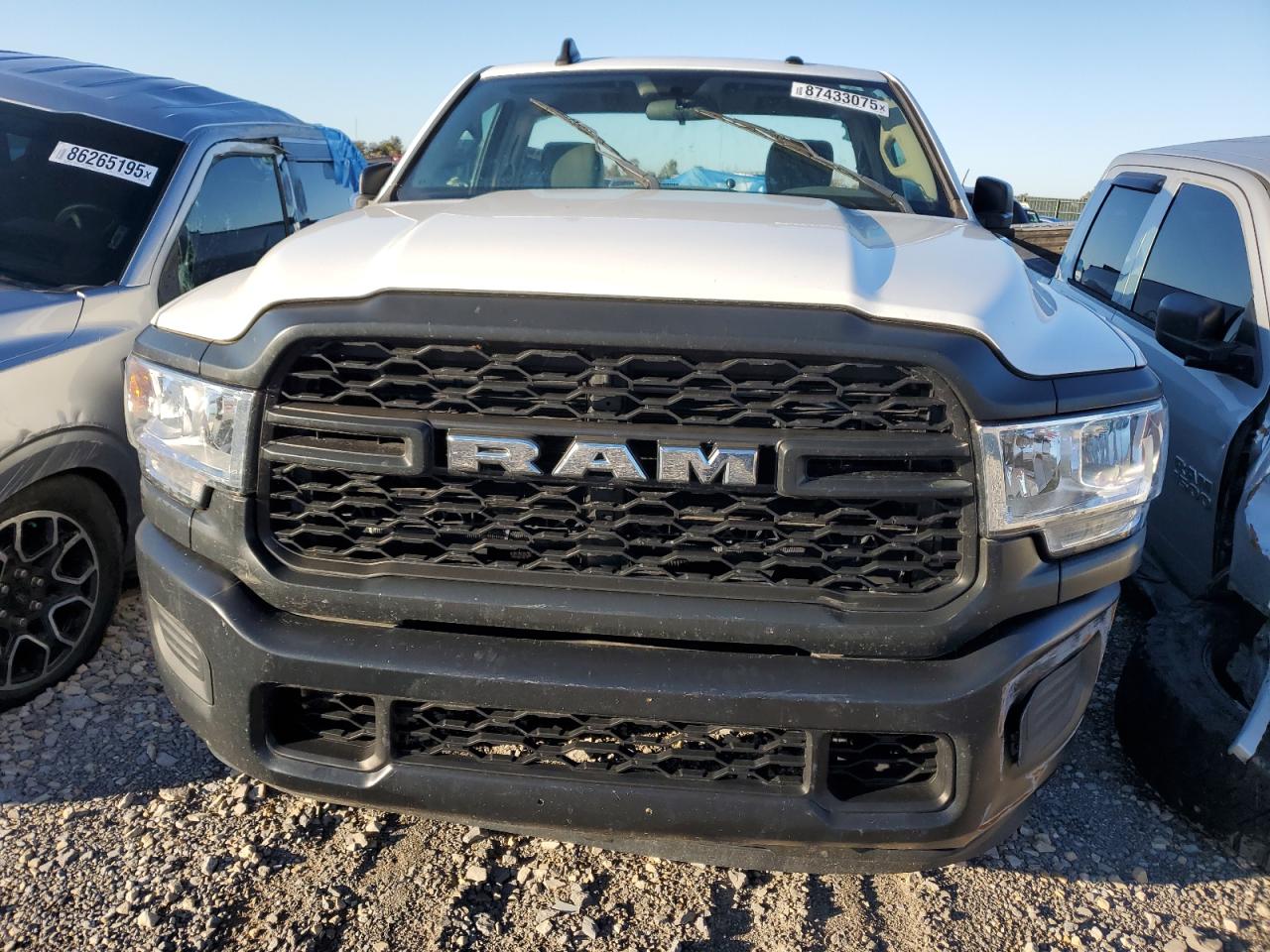 RAM 2500 TRADESMAN