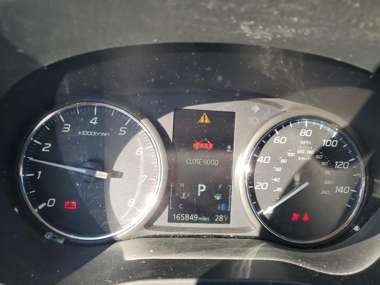 MITSUBISHI OUTLANDER SE