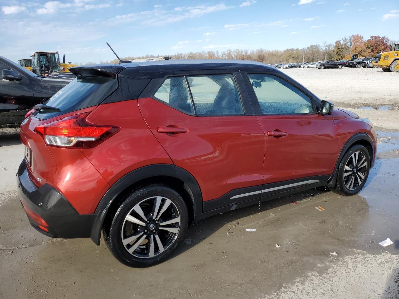 NISSAN KICKS SR