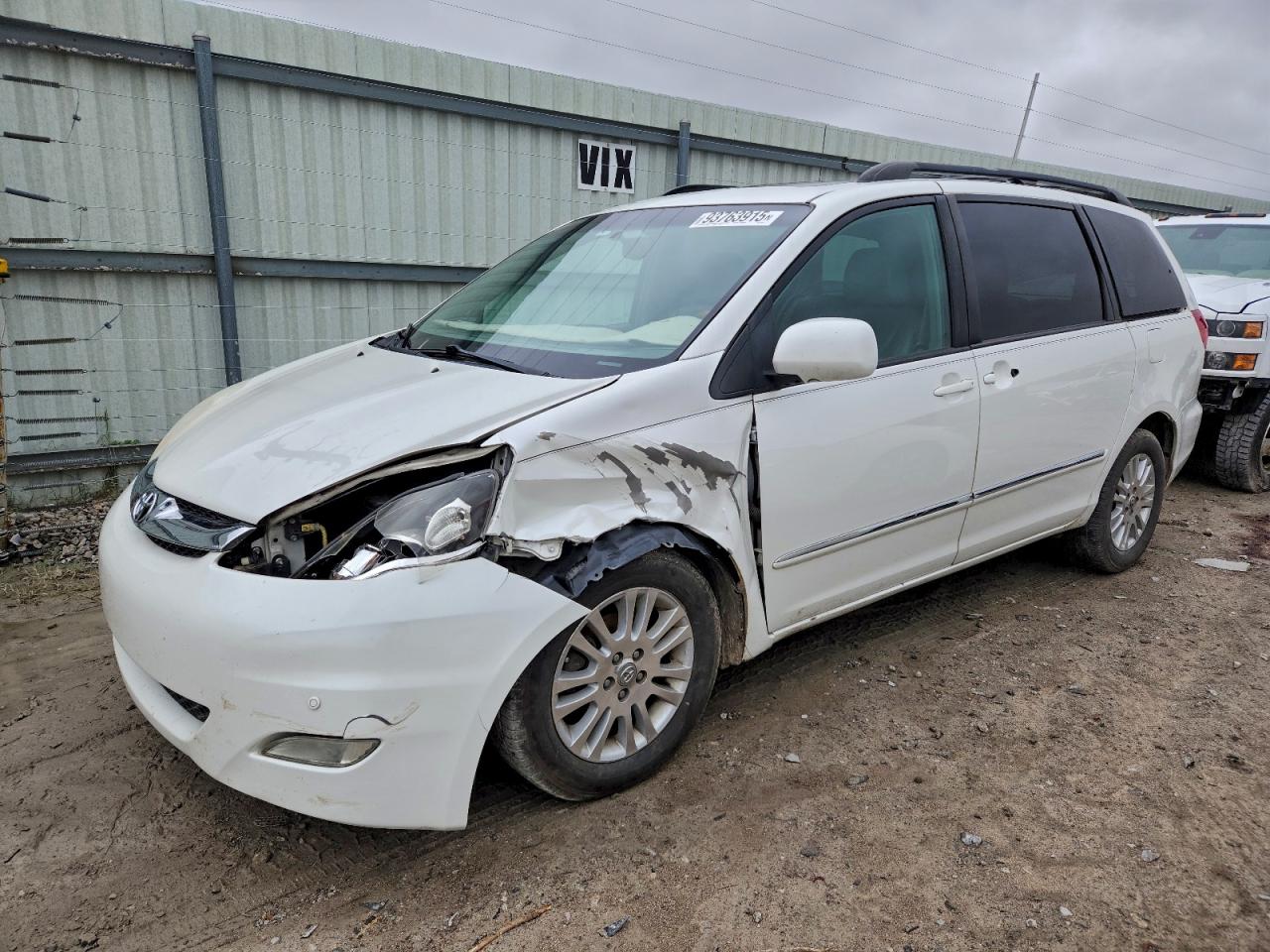 Lot #3297418193 2010 TOYOTA SIENNA XLE