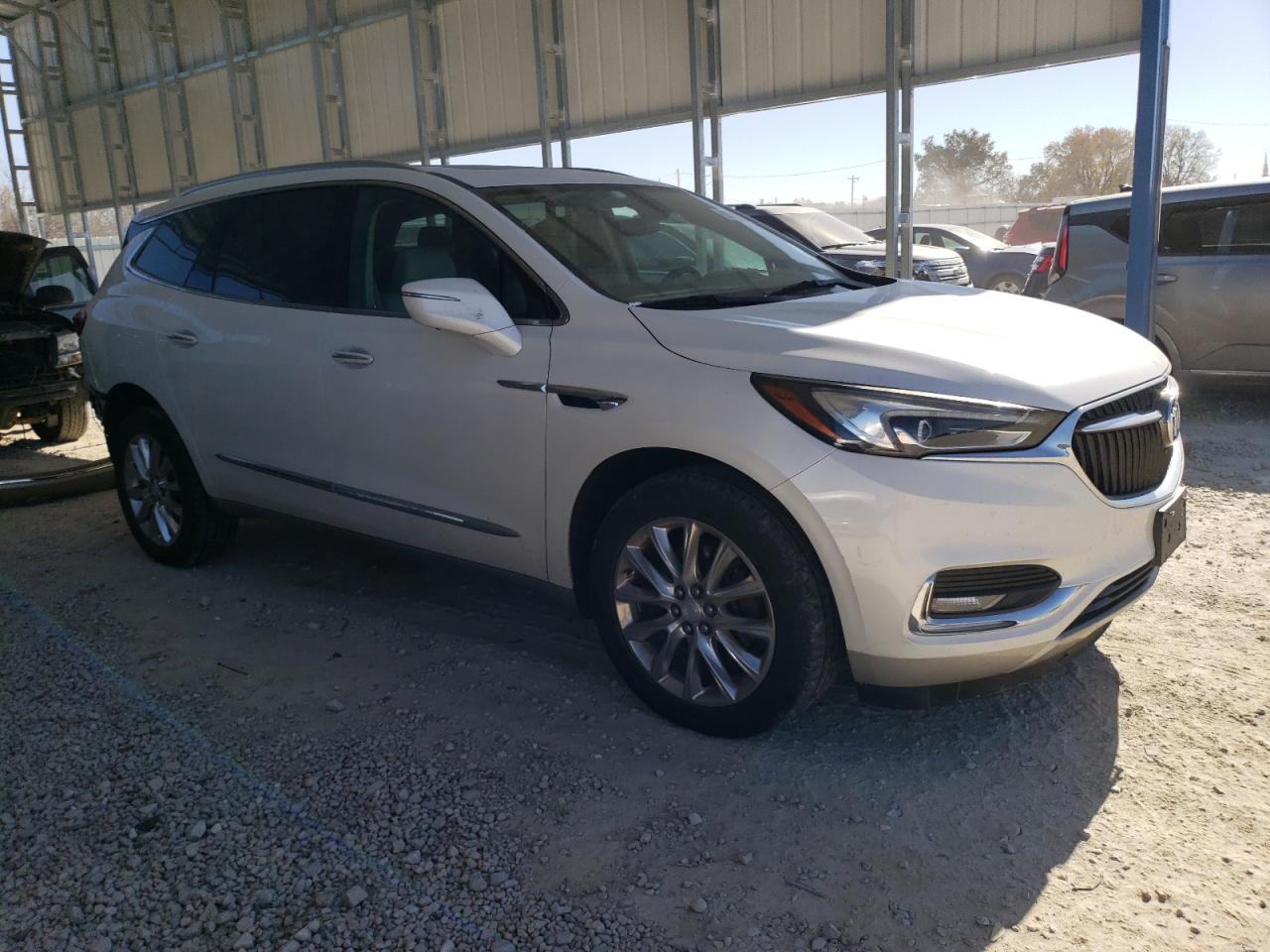 BUICK ENCLAVE ESSENCE