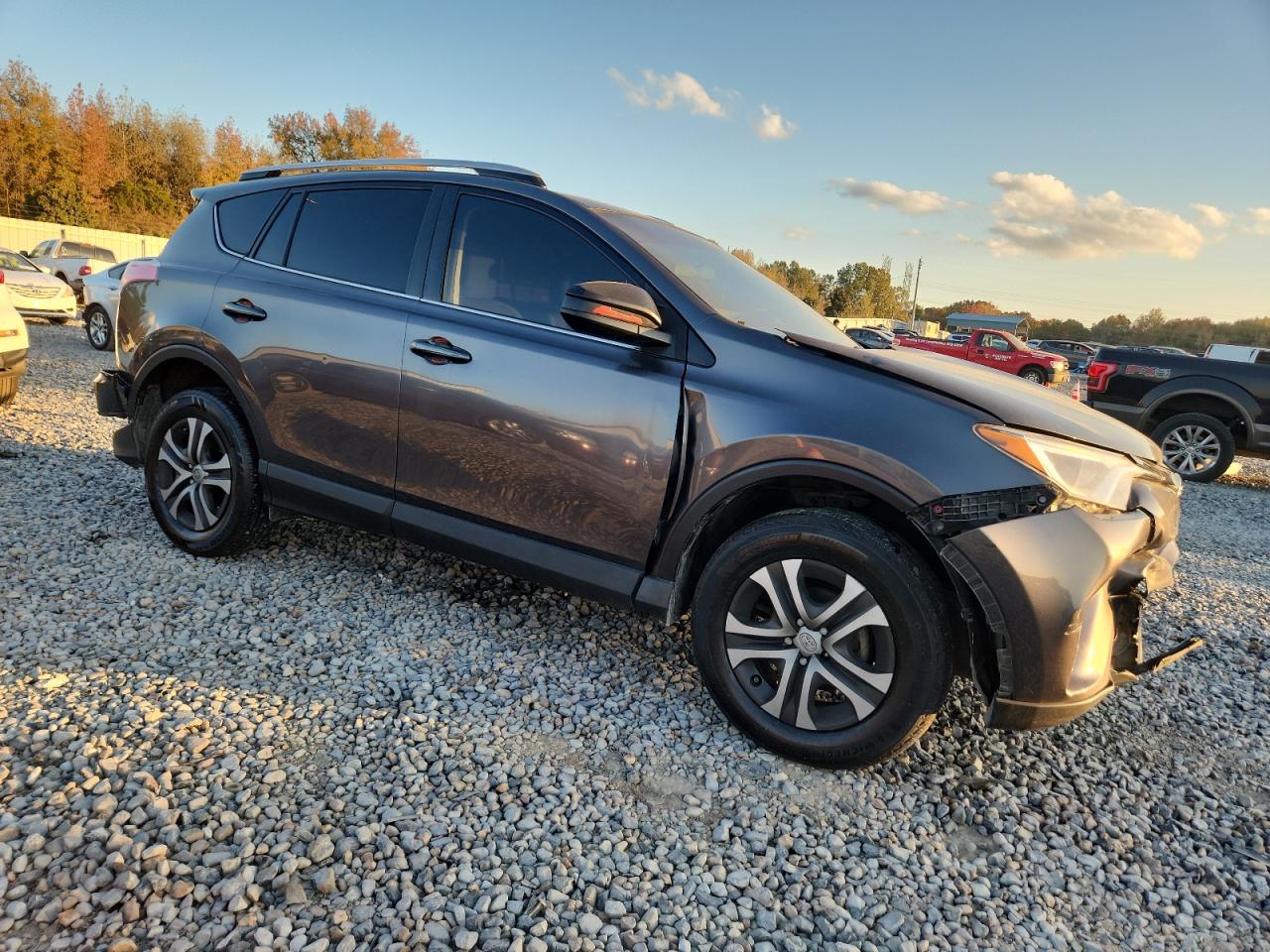 TOYOTA RAV4 LE