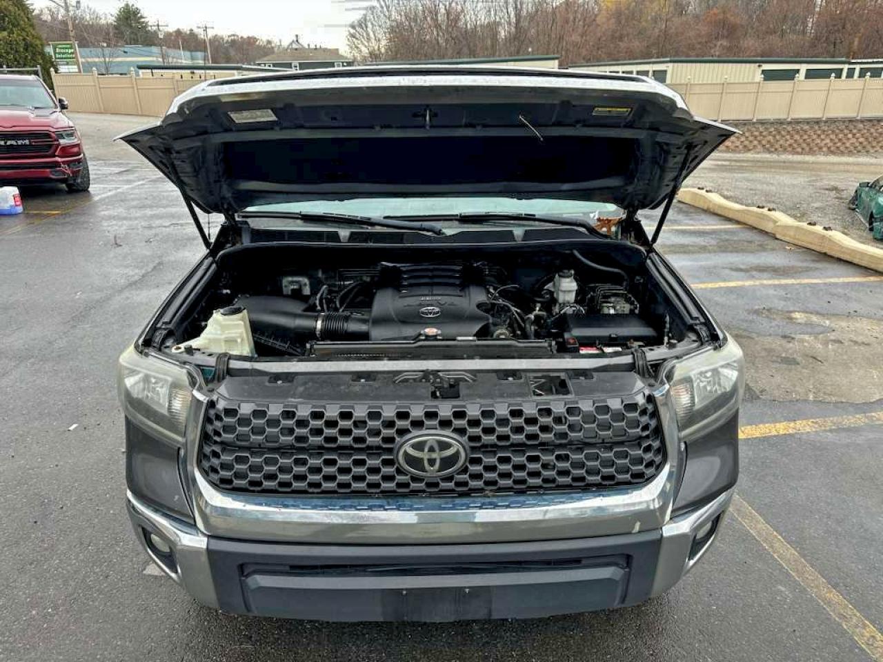 TOYOTA TUNDRA DOUBLE CAB SR