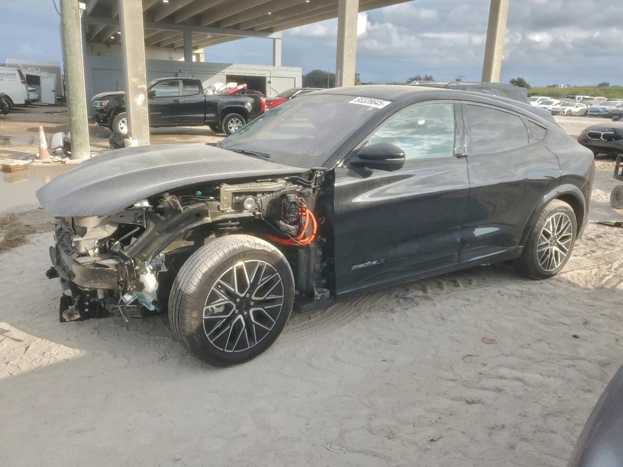 FORD MUSTANG PREMIUM