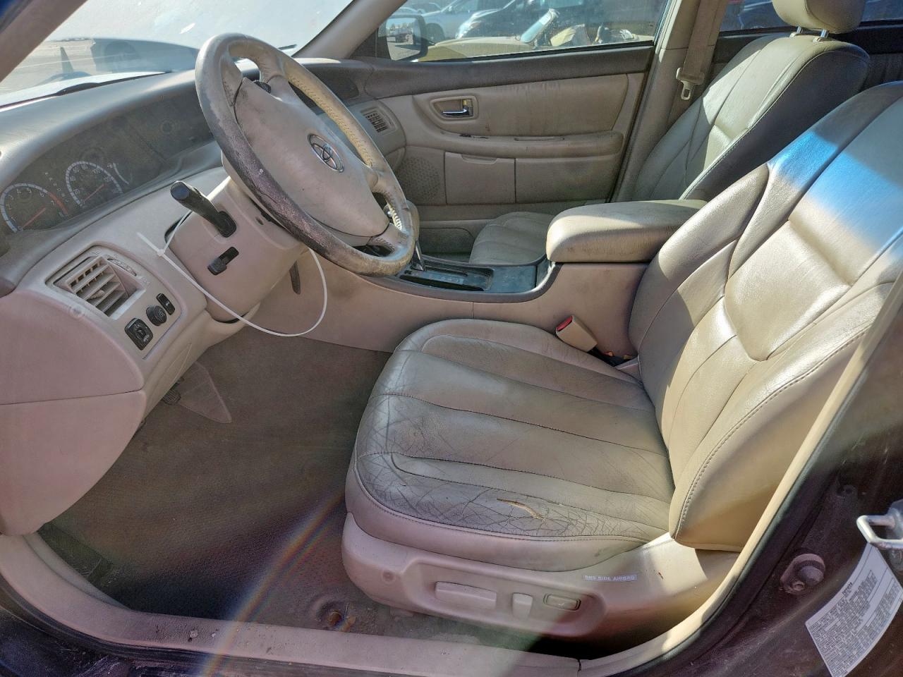 Lot #3303868707 2002 TOYOTA AVALON XL