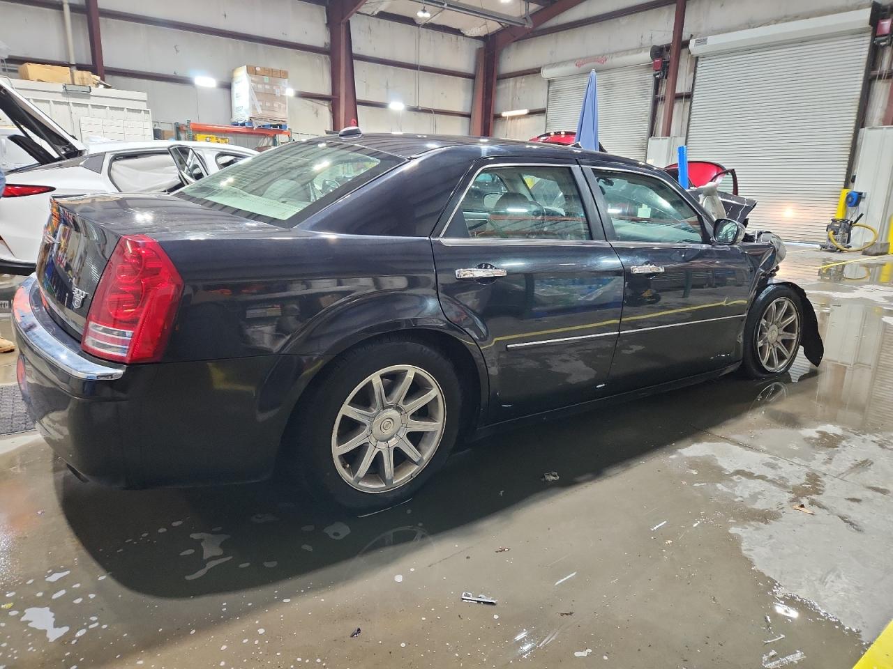 Lot #3298082171 2006 CHRYSLER 300C