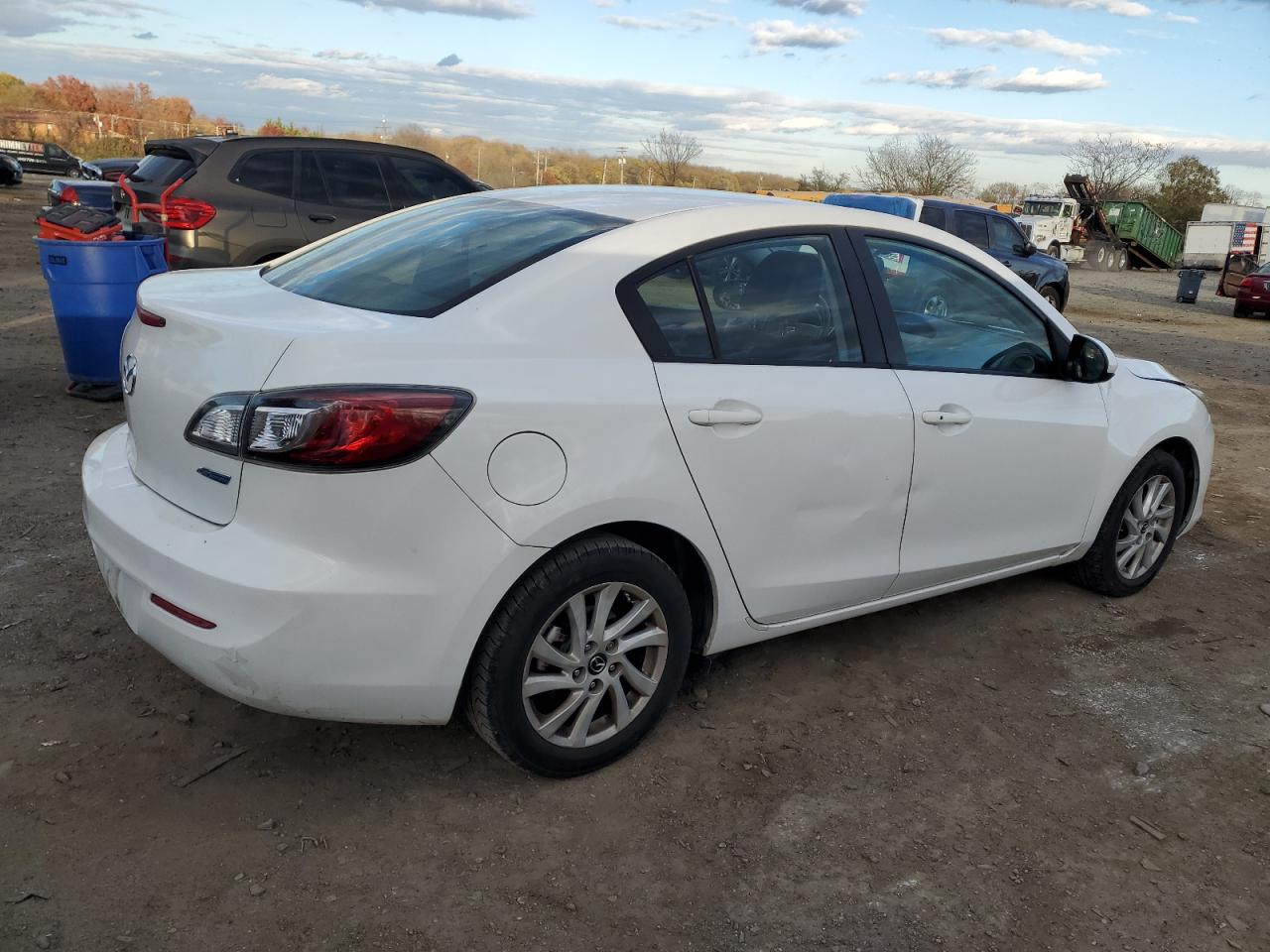MAZDA 3 I