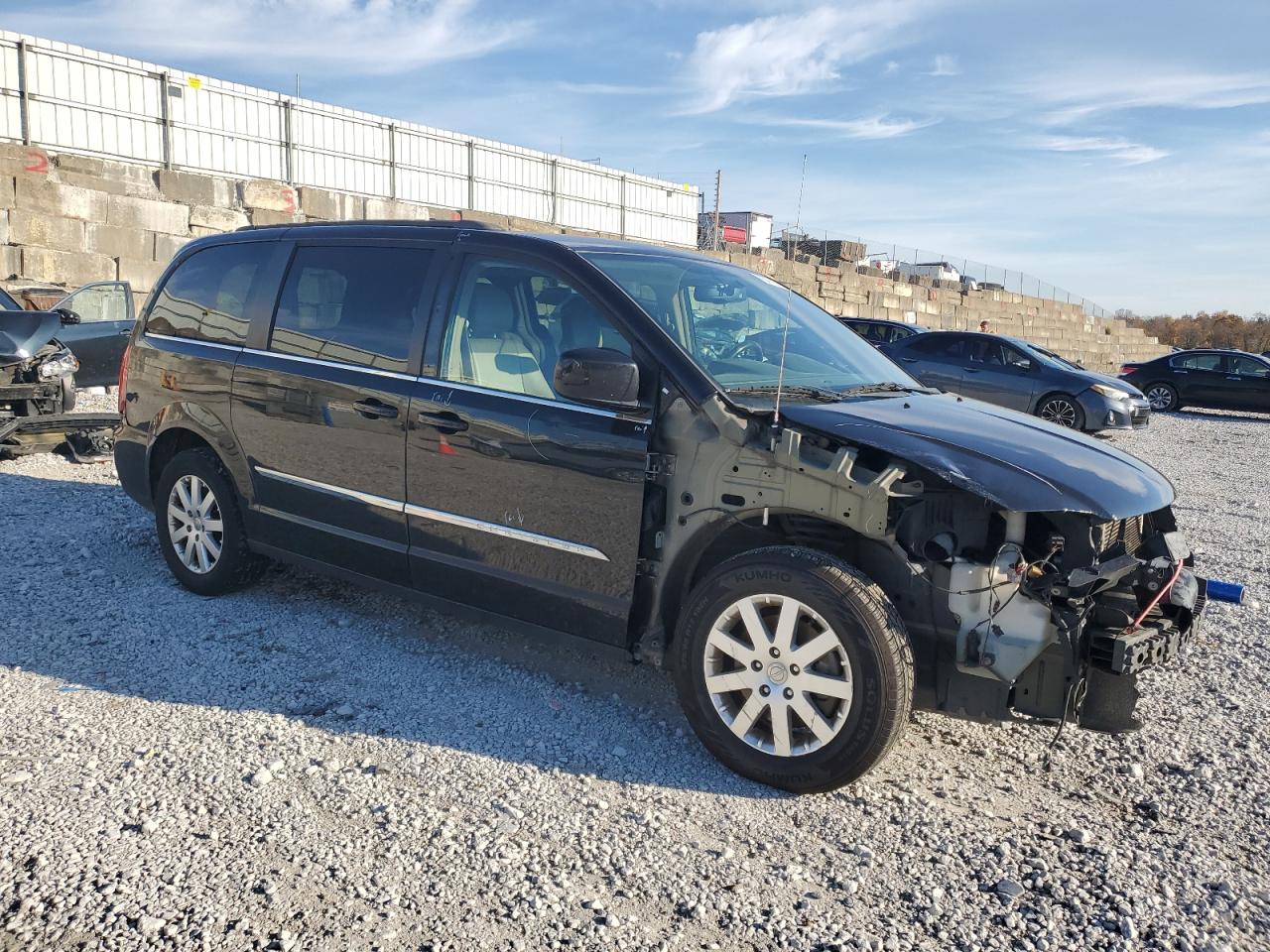 CHRYSLER TOWN & COUNTRY TOURING