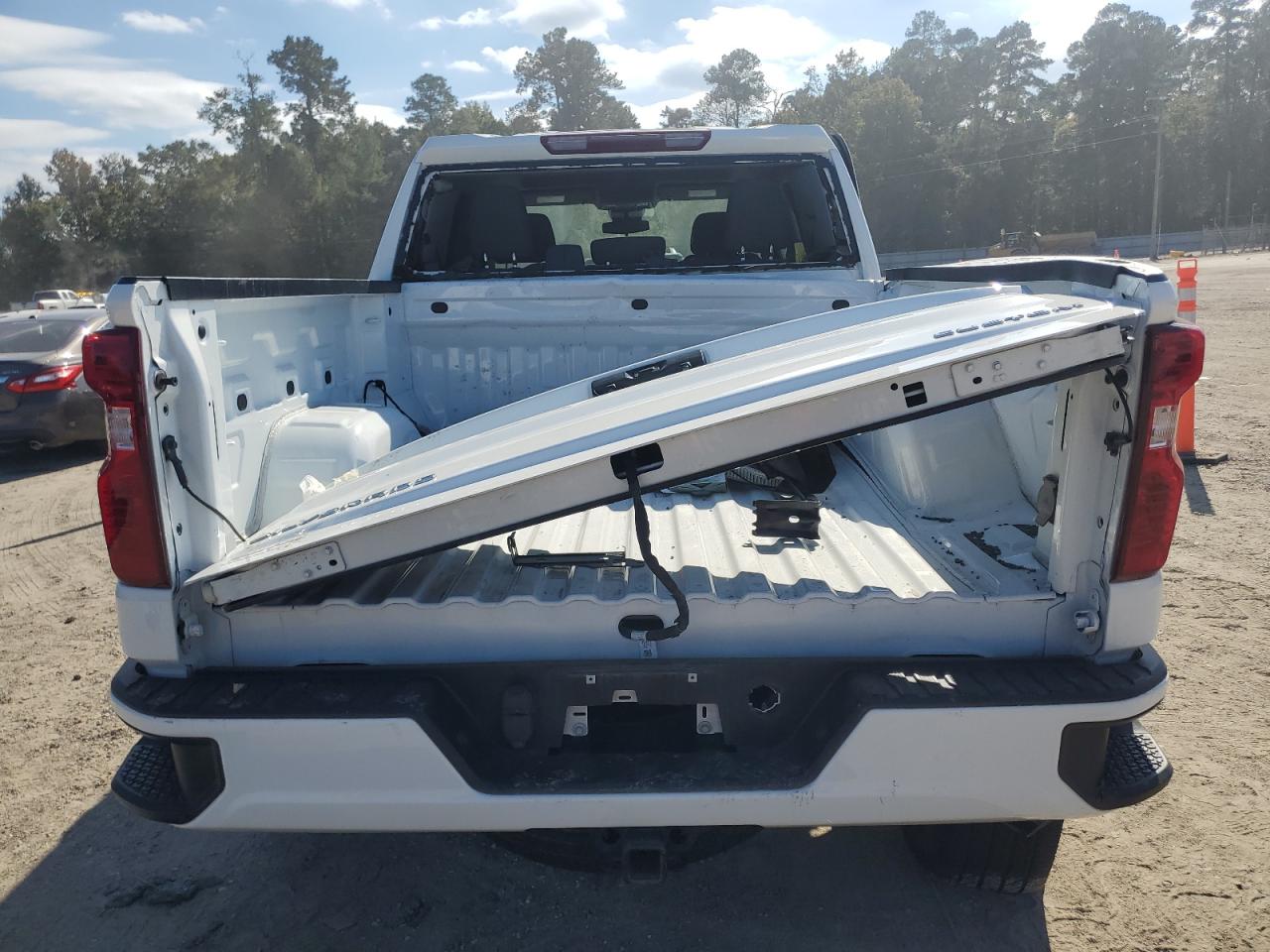 CHEVROLET SILVERADO C1500 CUSTOM