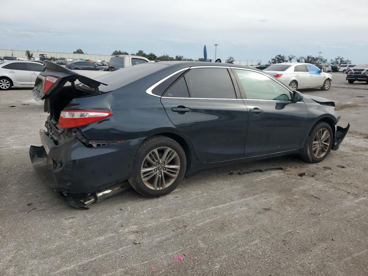 Lot #3302729081 2017 TOYOTA CAMRY LE