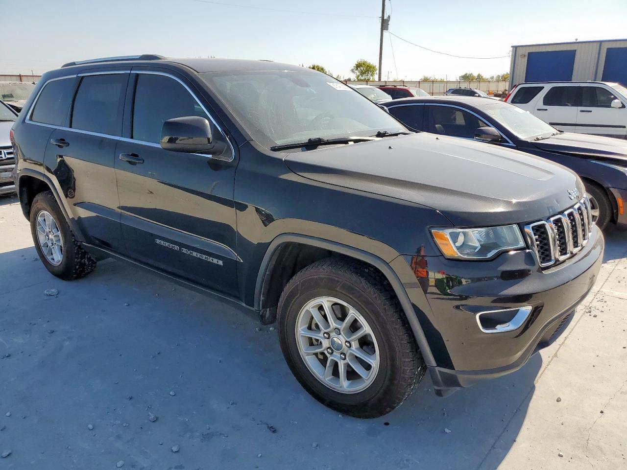 JEEP GRAND CHEROKEE LAREDO
