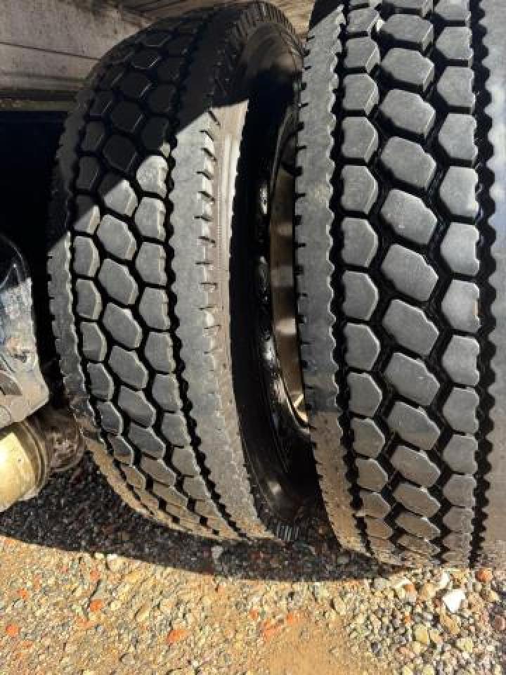 Lot #3284610350 2017 FREIGHTLINER M2 106 MED