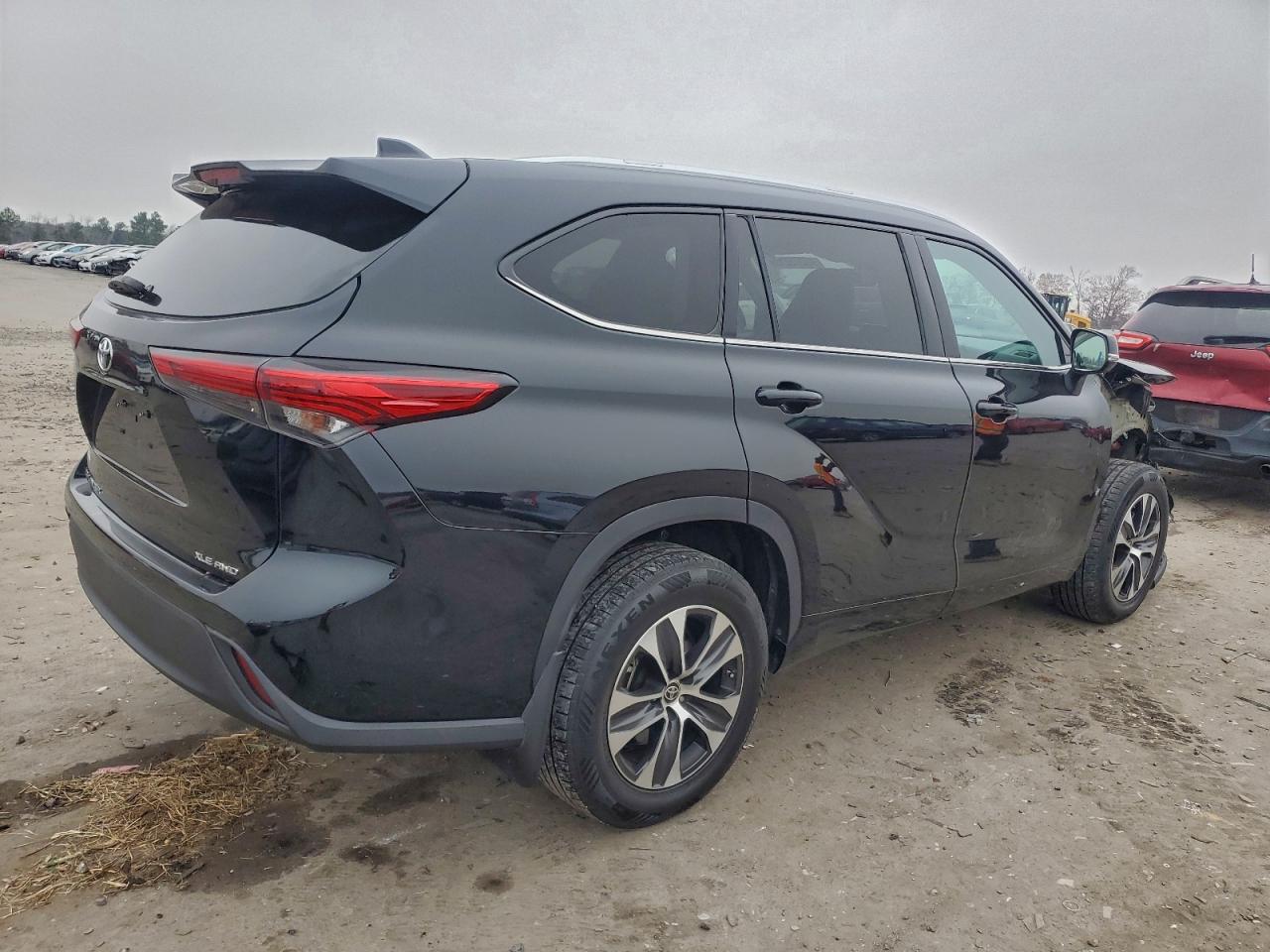 TOYOTA HIGHLANDER XLE