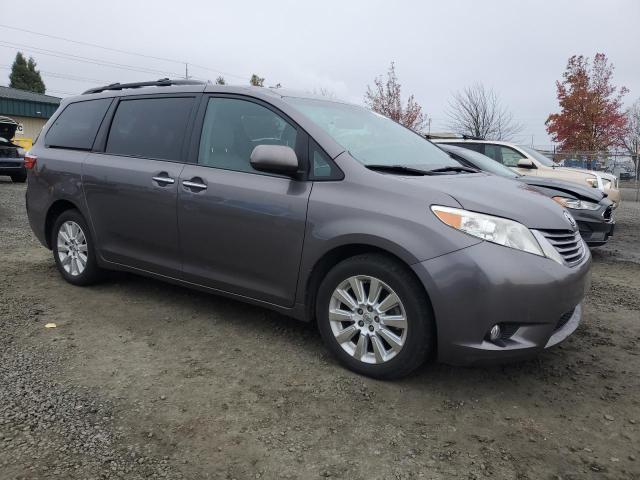 2015 TOYOTA SIENNA XLE #3284648353