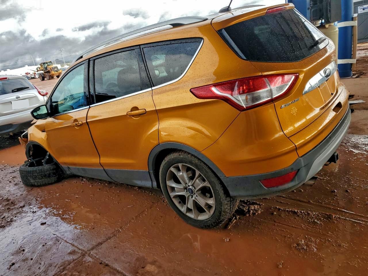 FORD ESCAPE TITANIUM