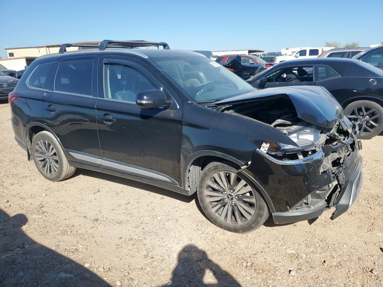 MITSUBISHI OUTLANDER SE