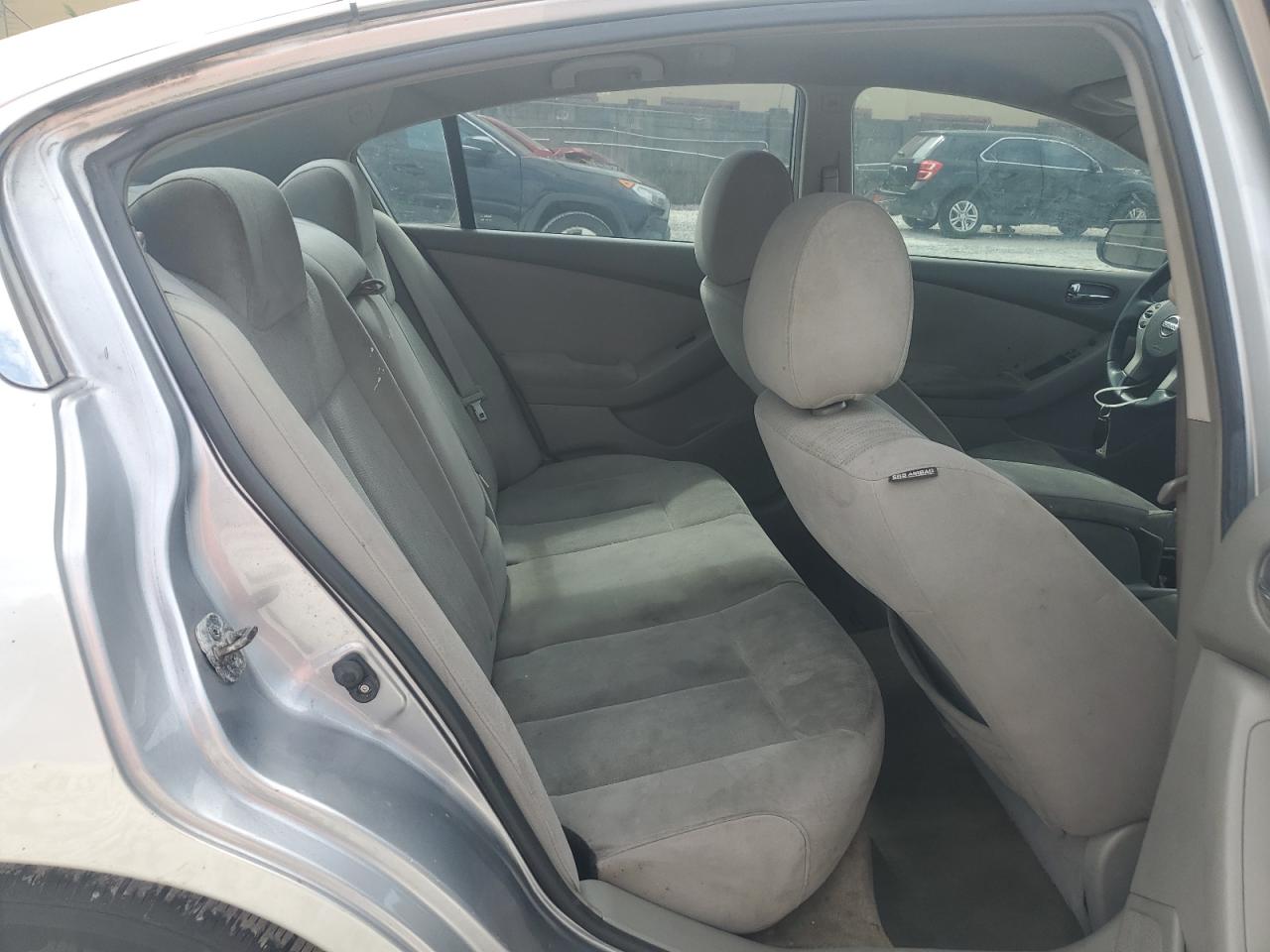 NISSAN ALTIMA BASE
