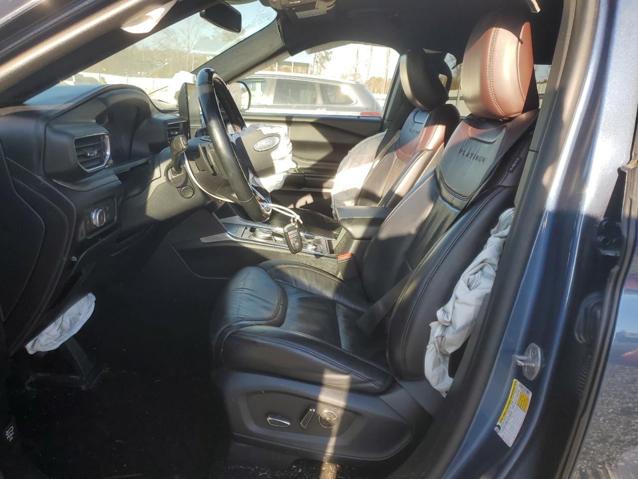 FORD EXPLORER PLATINUM