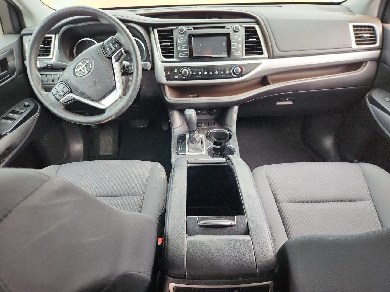 TOYOTA HIGHLANDER LE