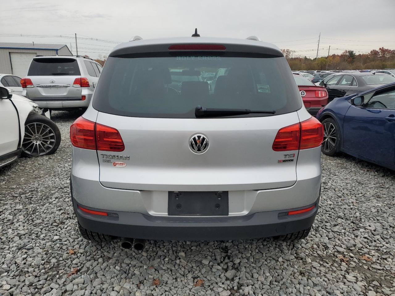 VOLKSWAGEN TIGUAN S