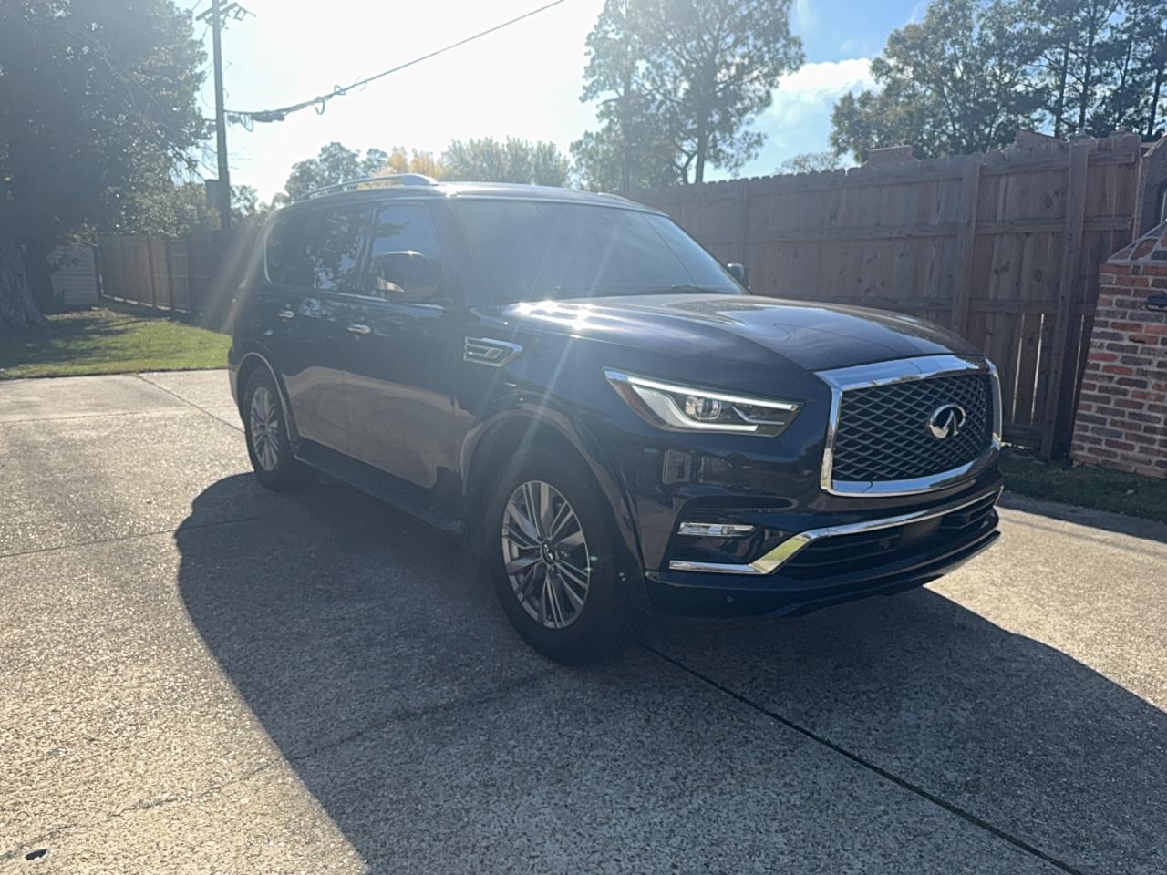 INFINITI QX80 LUXE
