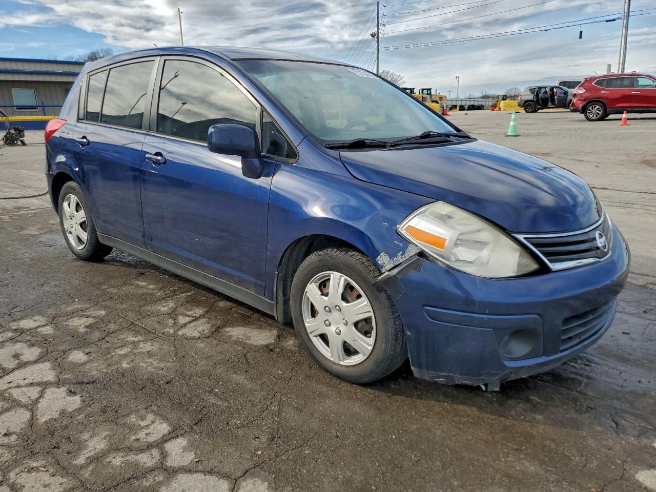 NISSAN VERSA S