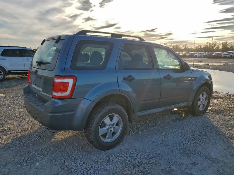2010 FORD ESCAPE XLS #3304818536