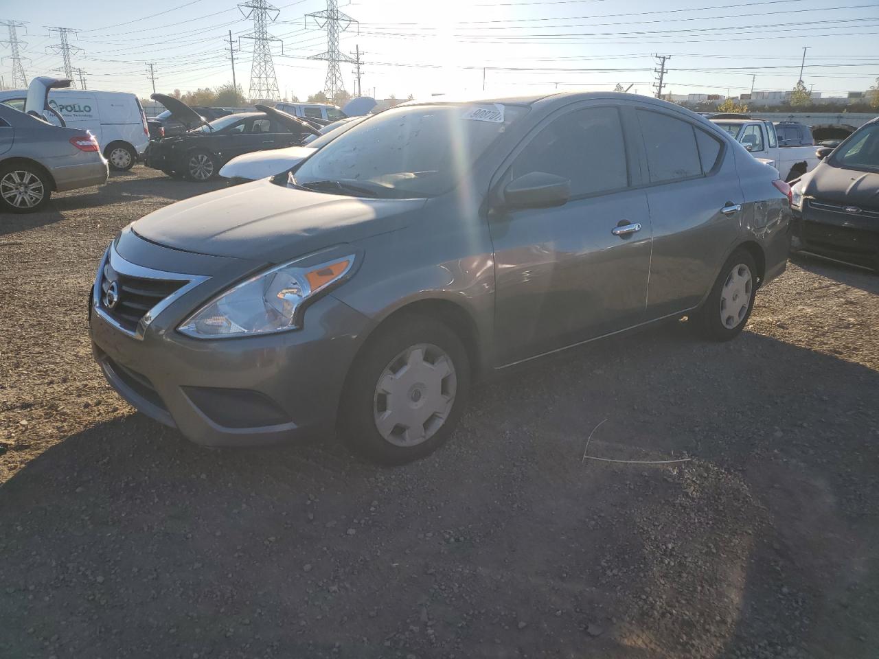 NISSAN VERSA S