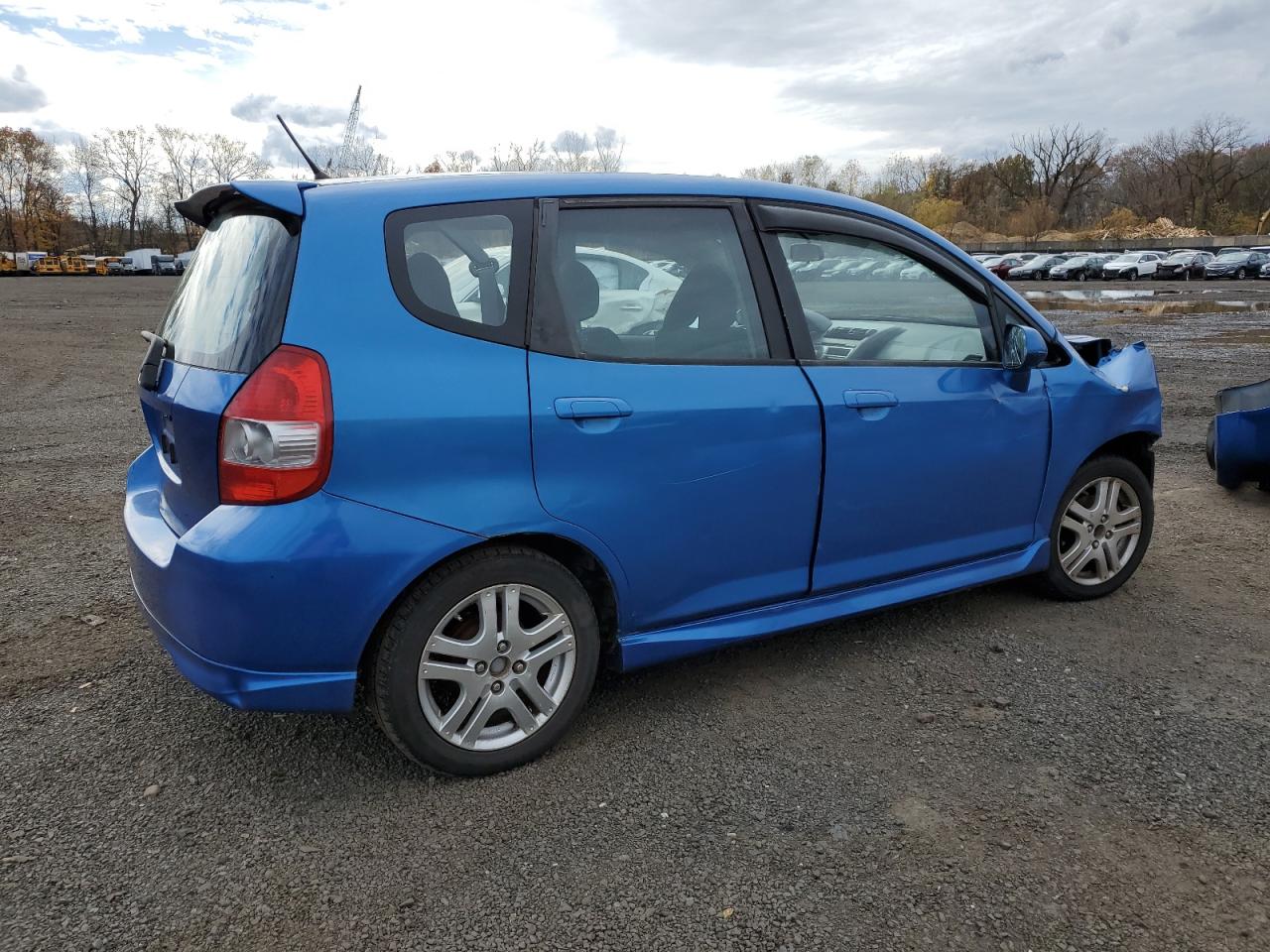 Lot #3285541339 2008 HONDA FIT SPORT