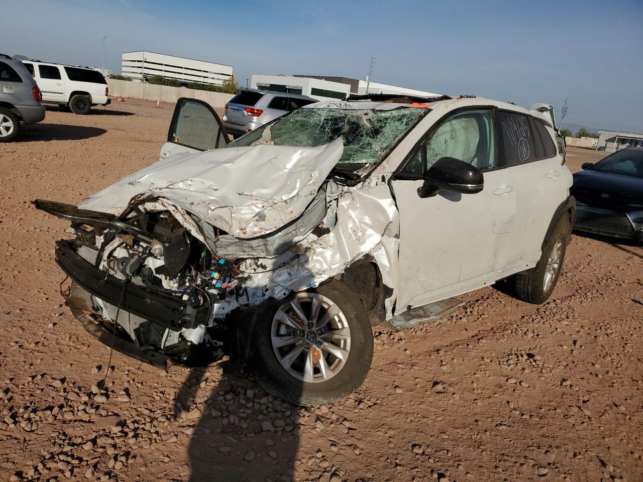 TOYOTA COROLLA CROSS LE