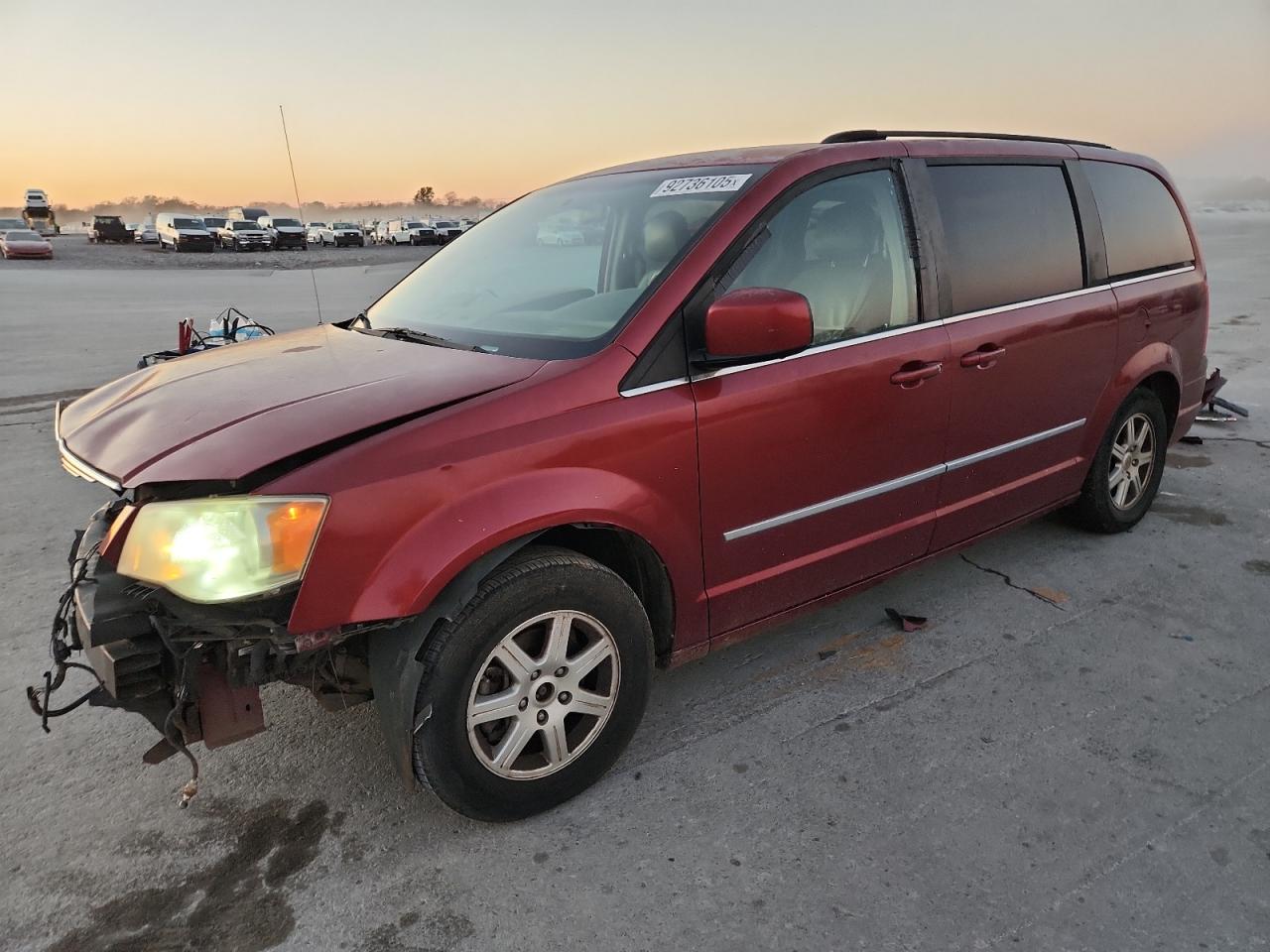 CHRYSLER TOWN & COUNTRY TOURING