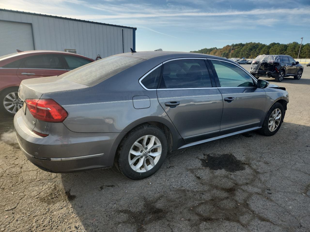 VOLKSWAGEN PASSAT S
